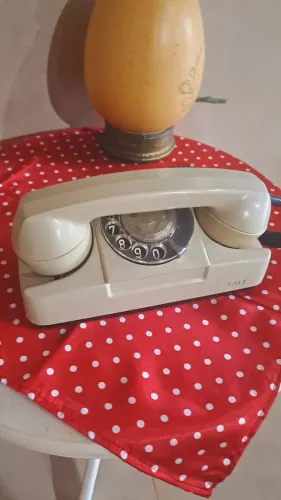 Telefone antigo