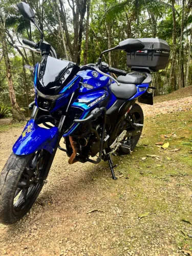 Yamaha FZ25