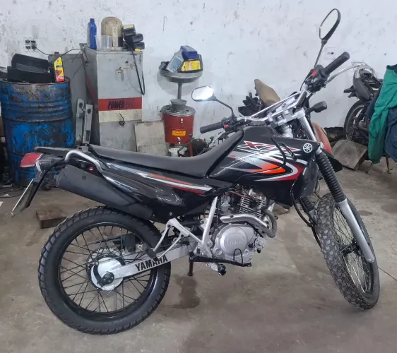 Yamaha XTZ 125E impecável