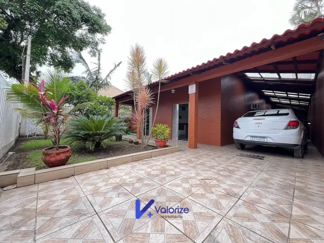 Casa 4 Quartos e Suíte a Venda Praia de Leste