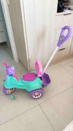 Motoca de brinquedo 