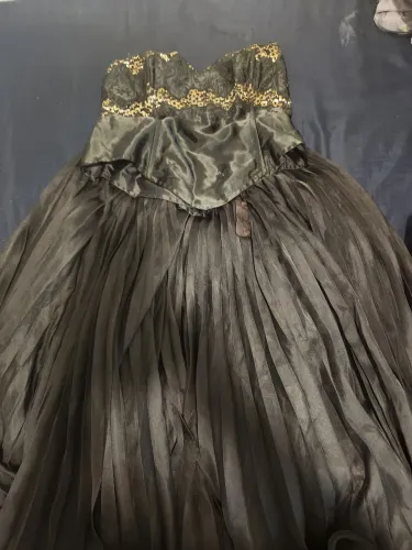 Roupa de religiao- pomba gira