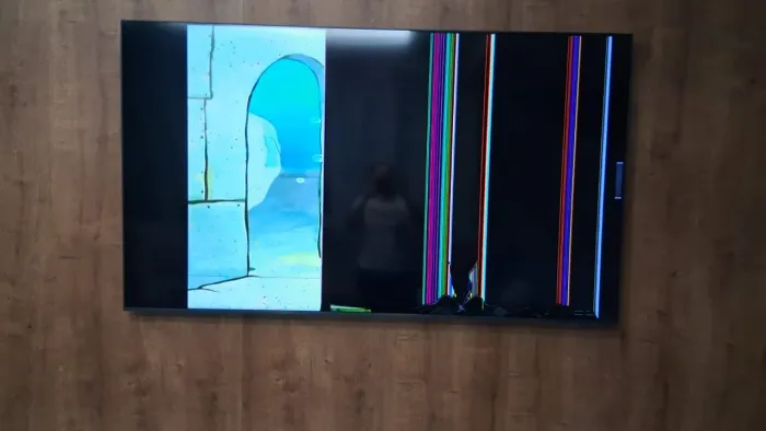 Tv samsung 70pol tela trincada