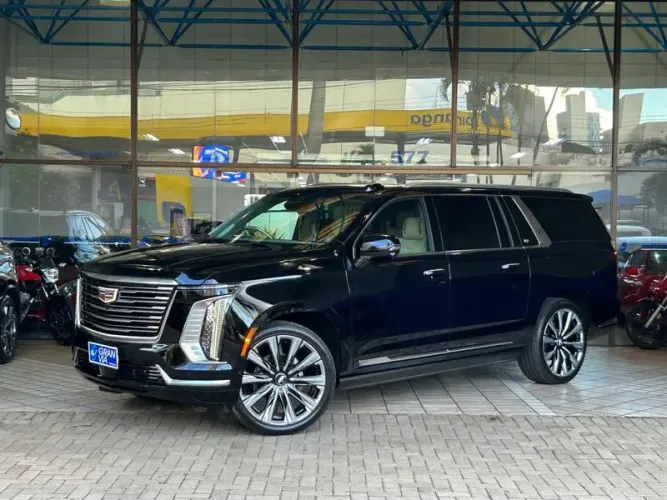 Cadillac Escalade AWD 6.0 V-8(at) 345cv 4P 2025