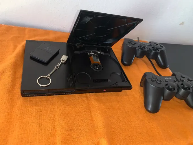 Ps2 Slim Desbloqueado - dois controles