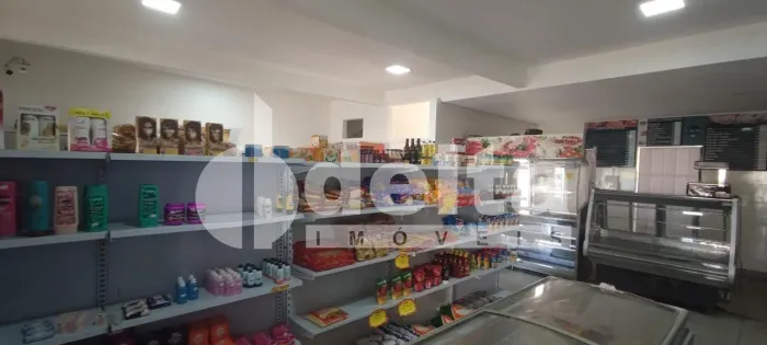 Comodo disponível para locação e venda no bairro no Jardim Europa em Uberlandia-MG