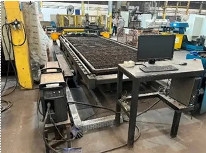 MAQUINA DE CORTE PLASMA AUTOMATICA 100A MESA DE 1500 X 6000