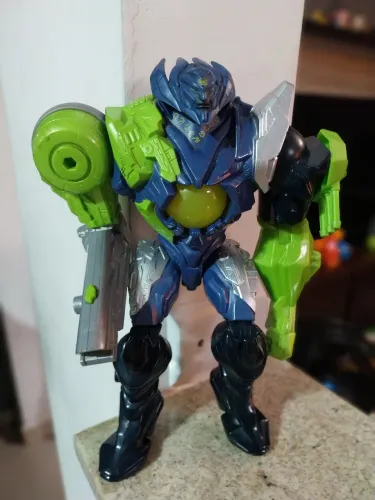 Boneco Max steel