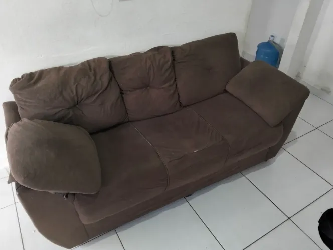 Sofá 3 lugares 