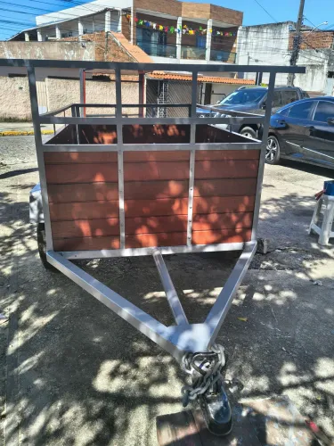 Vendo uma carroça 