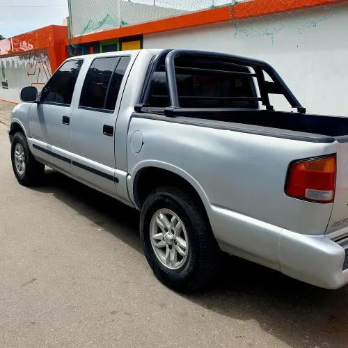 Chevrolet S10 P-up Luxe 2.5 4X4 CD TB MAX HST Dies 2000