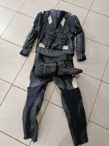 Macacão x11 completo muito novo