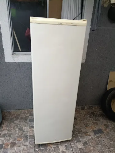 Geladeira funcionando perfeitamente tudo