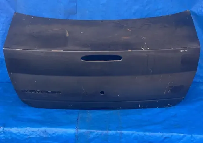 Tampa Traseira Chrysler 300m 1999 Preto