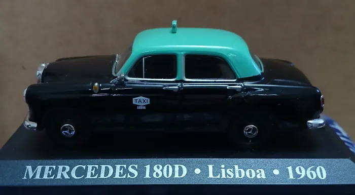 Miniatura Taxi Mercedes 180D Lisboa 1960