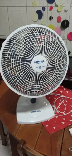 Ventilador Mondial de mesa