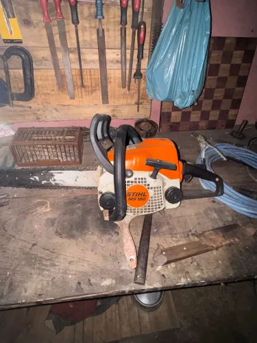 Motoserra sthill MS 180