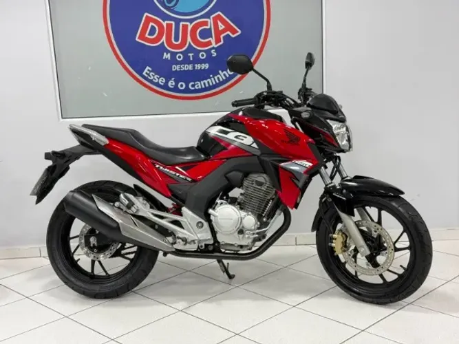 Twister 250 2019 vermelha