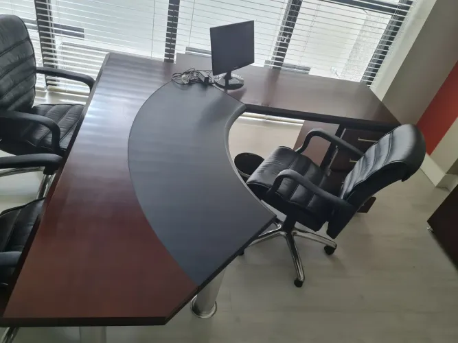 Mesa em L para diretoria