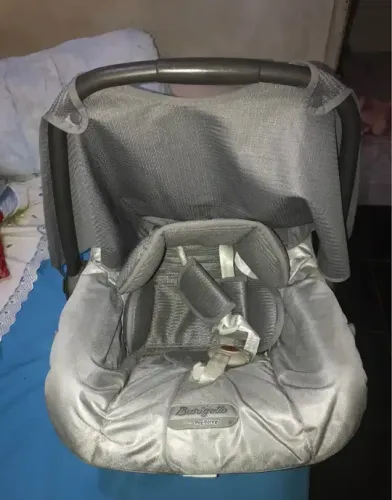 Vendo Bebê Conforto da Burigatto.