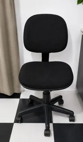 Vendo Cadeira executiva toda reformada