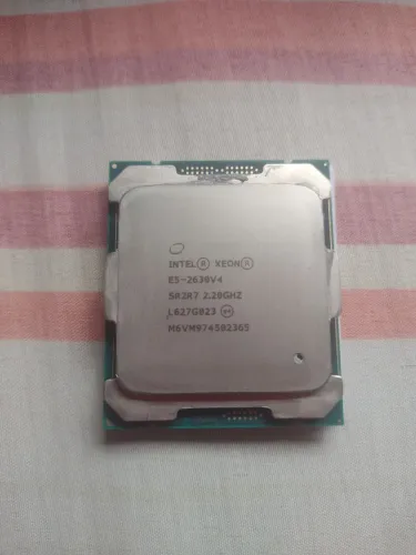 Processador Intel Xenon ES- 2630 v4