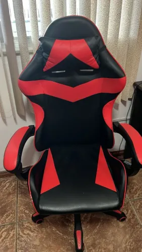 Cadeira gamer usada semi nova