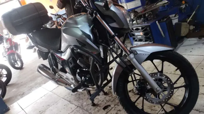 Fan 160 .