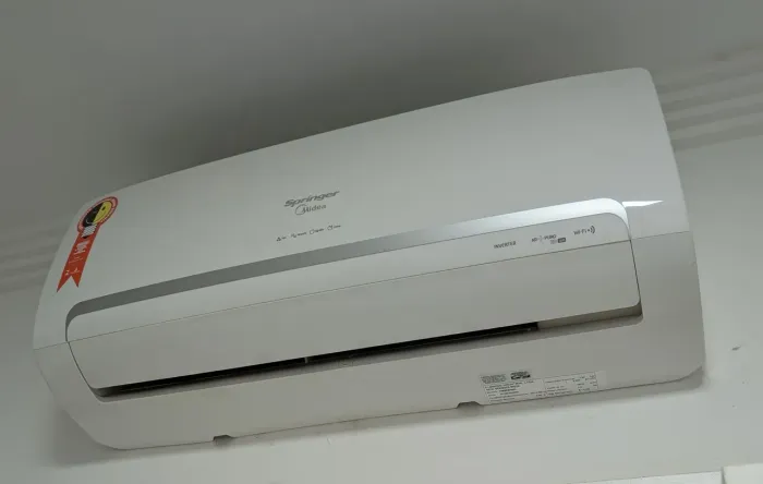 Ar Condicionado Midea LIMPO, 9000 BTU - Estado: Usado-excelente