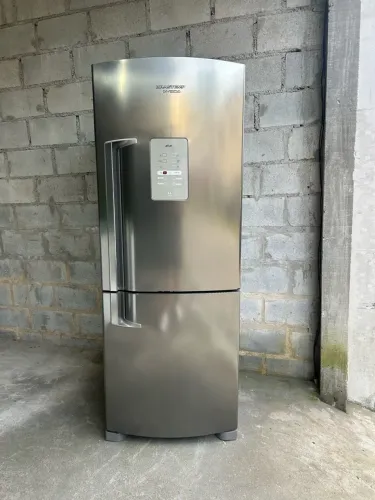 Linda Geladeira Brastemp Inverse inox 