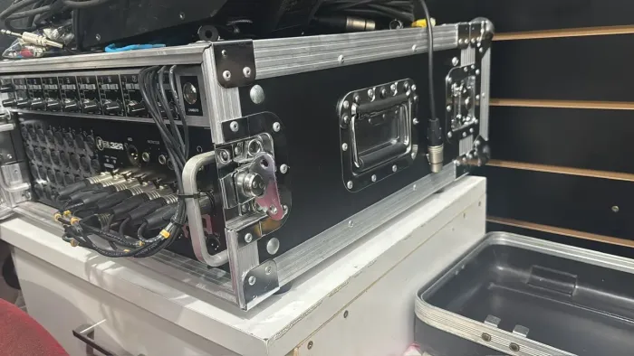 MESA DIGITAL MACKIE 32r