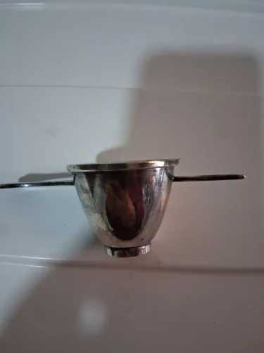 Vendo antigo dosador de bebidas de prata 90