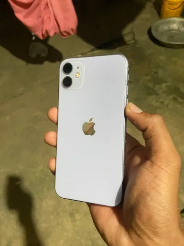 Vendo iPhone 11 único dono