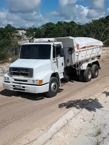 Caçamba 1620 2009