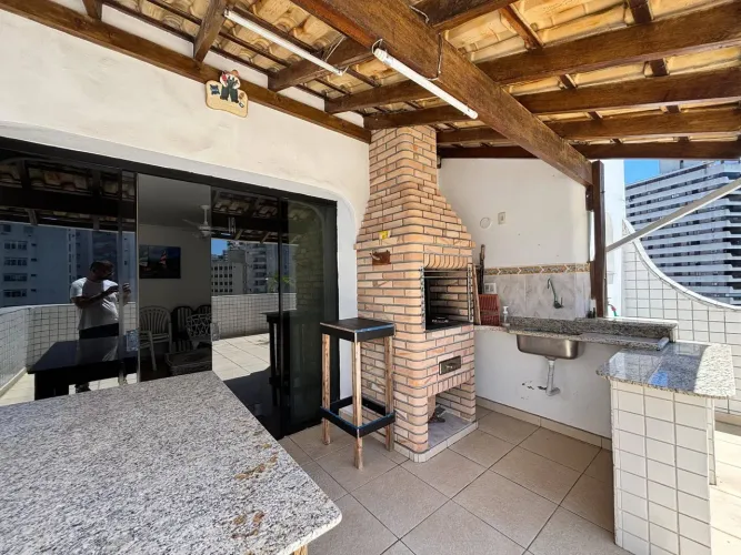 Cobertura à venda na Astúrias no Guarujá, SP | QVista Inteligência Imobiliária Guarujá