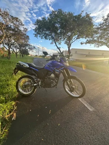 Yamaha XTZ 250 Lander 2024 Azul - Único Dono, Revisada