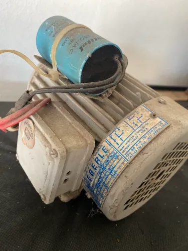 MOTOR ELÉTRICO WEG MONOFÁSICO - ÓTIMO ESTADO
