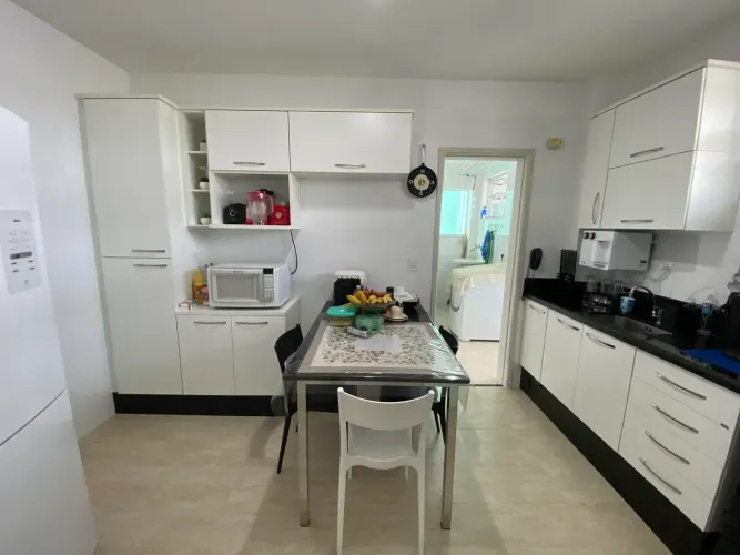 Excelente apartamento no coração da Pelinca com 3 quartos, 150m² e localização impar