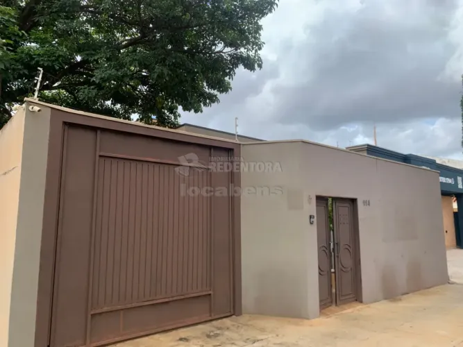 Casa Comercial à Venda e Locação na Vila Redentora
