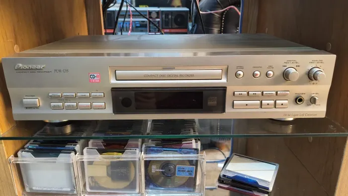 Toca cd e gravador de cd Pioneer