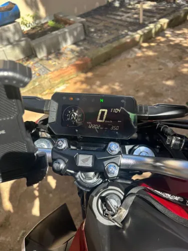 CB 300F