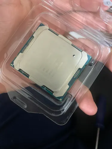 Placa mãe x99 e intel Xeon 2680v4