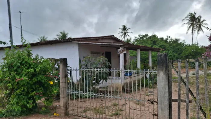 Granja a 15 km de macaiba antes de cana brava.  Leia o anúncio 