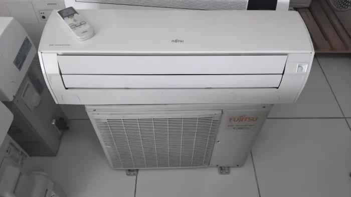 Ar condicionado Fujitsu 9 mil btus inverter 