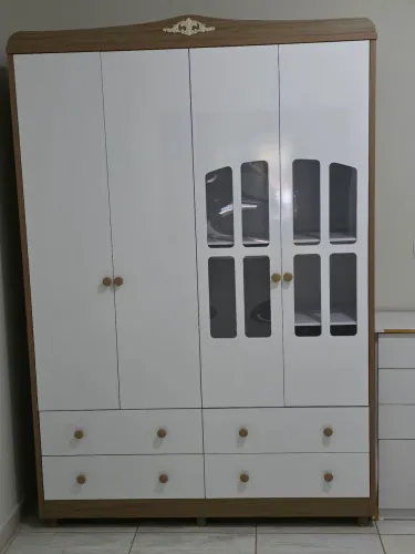 Guarda Roupa (Praticamente Novo)