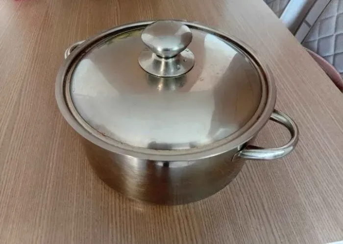 Panela inox, fundo duplo n°24. Panela grande!