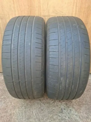 Pneu 235 x 55 x 18.