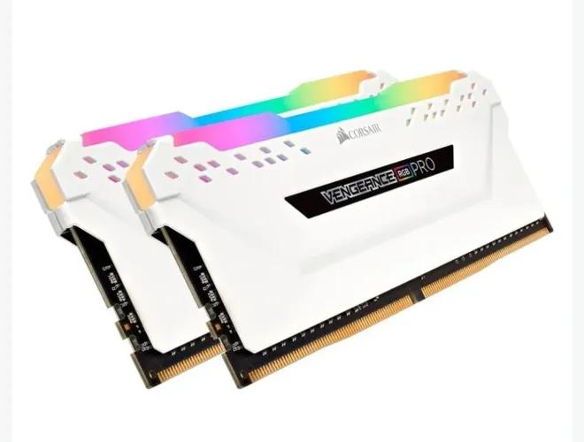 Memória Corsair DDR4 2x8 GB