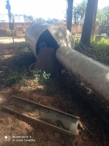 Caixa d'água estilo taça 