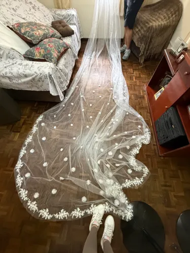 Véu de noiva feito à mão 